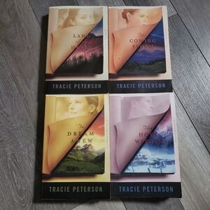 Heirs of Montana Book Series by Tracie Peterson
